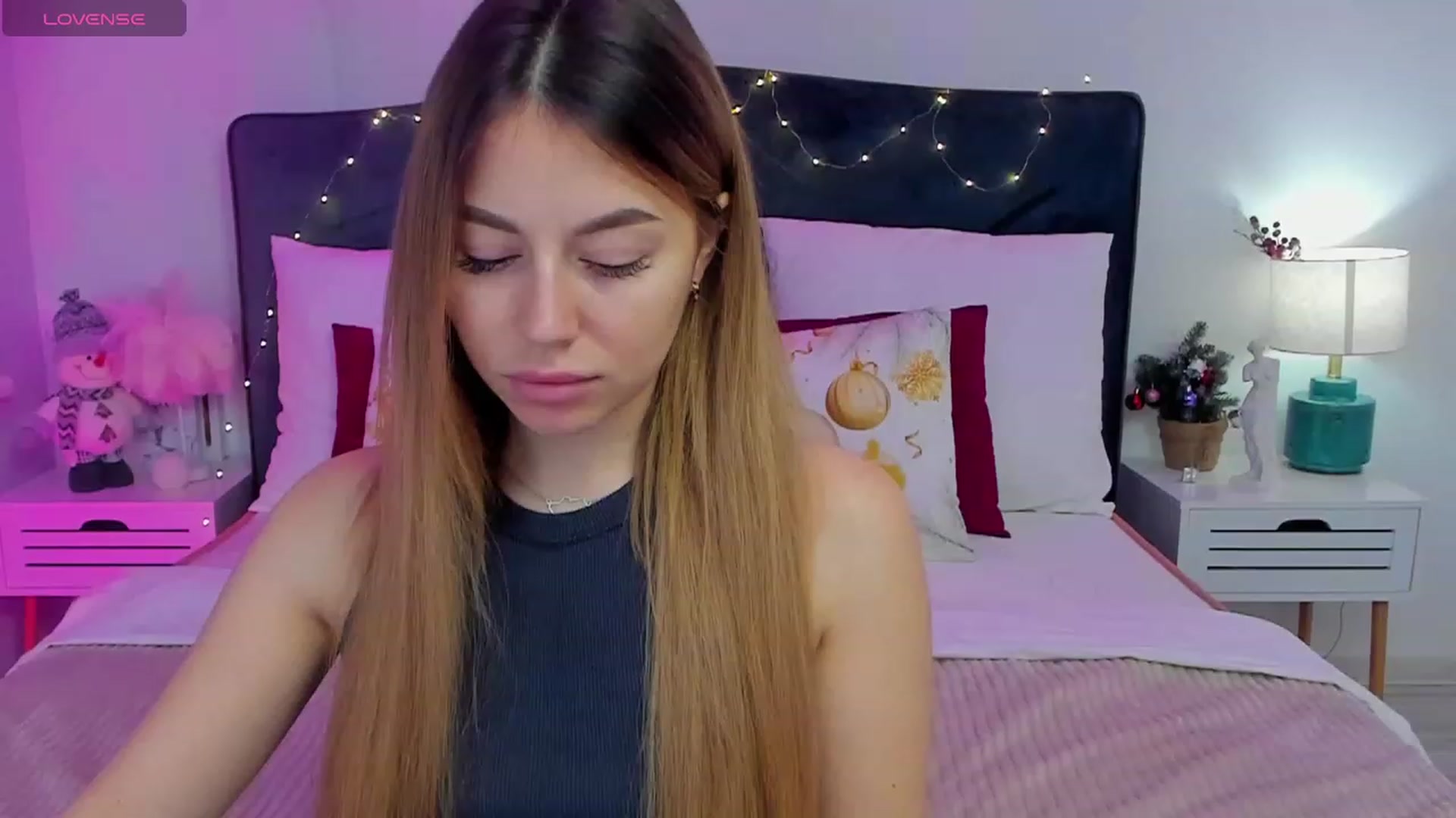 Gallery image thumbnail from SofiBloom's myfreecams stream on, 01/11/2024, 13:58 image 11 of 20