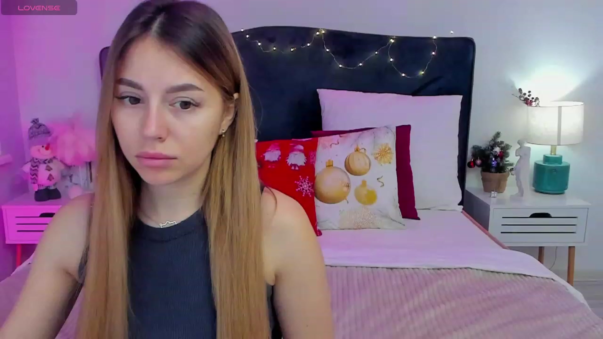 Gallery image thumbnail from SofiBloom's myfreecams stream on, 01/11/2024, 13:58 image 8 of 20
