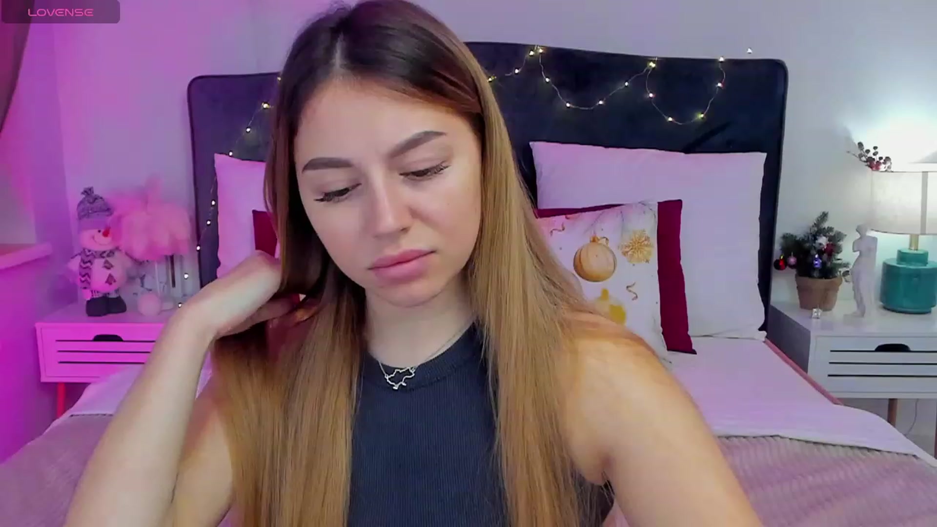 Gallery image thumbnail from SofiBloom's myfreecams stream on, 01/11/2024, 14:27 image 18 of 20