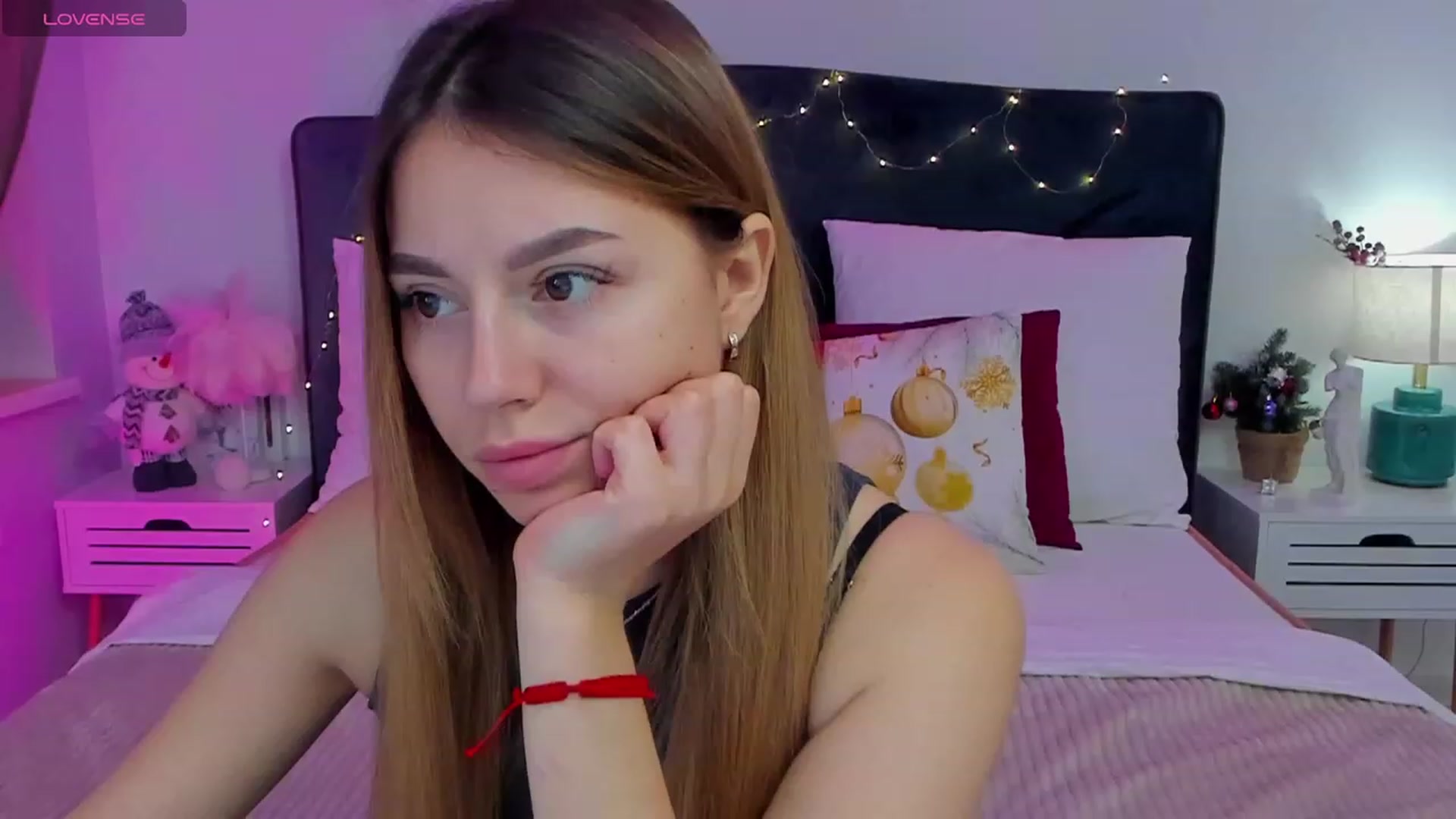 Gallery image thumbnail from SofiBloom's myfreecams stream on, 01/11/2024, 14:27 image 1 of 20