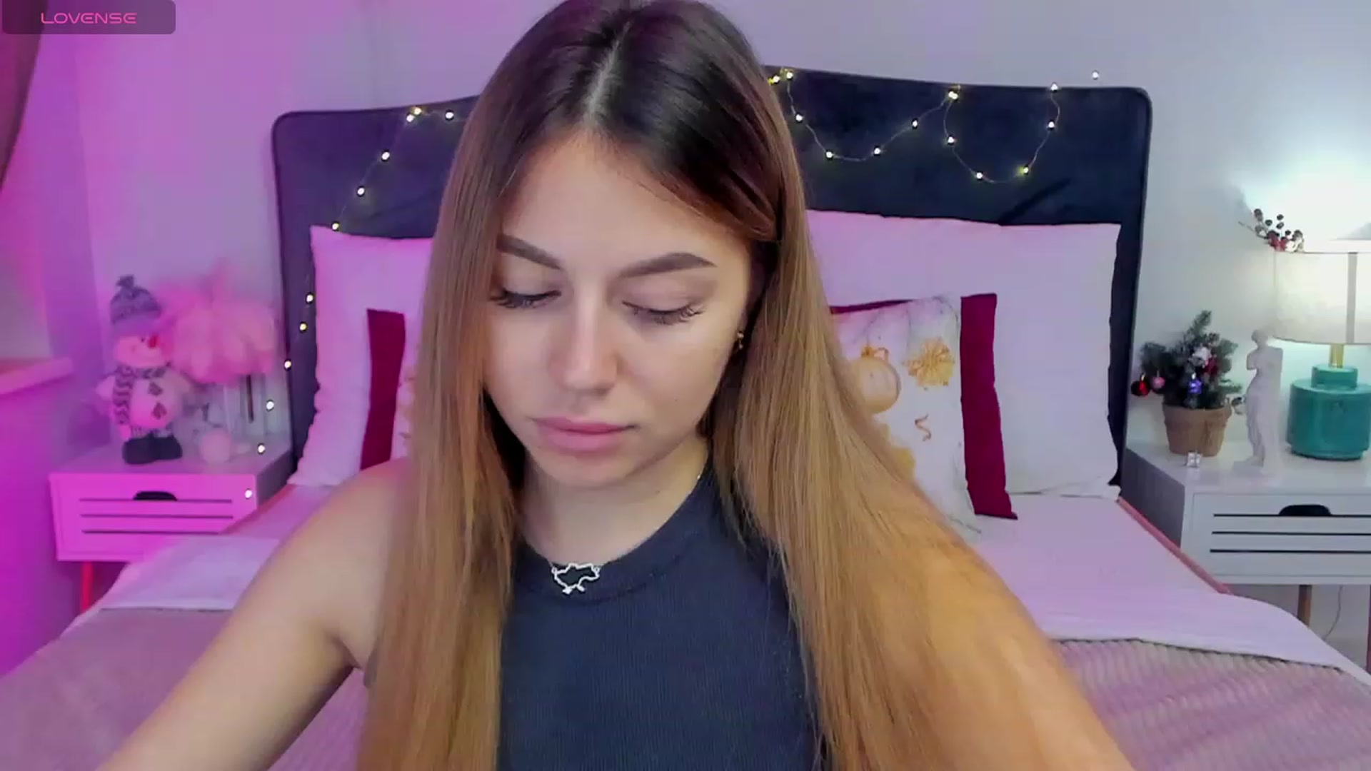 Gallery image thumbnail from SofiBloom's myfreecams stream on, 01/11/2024, 14:27 image 15 of 20