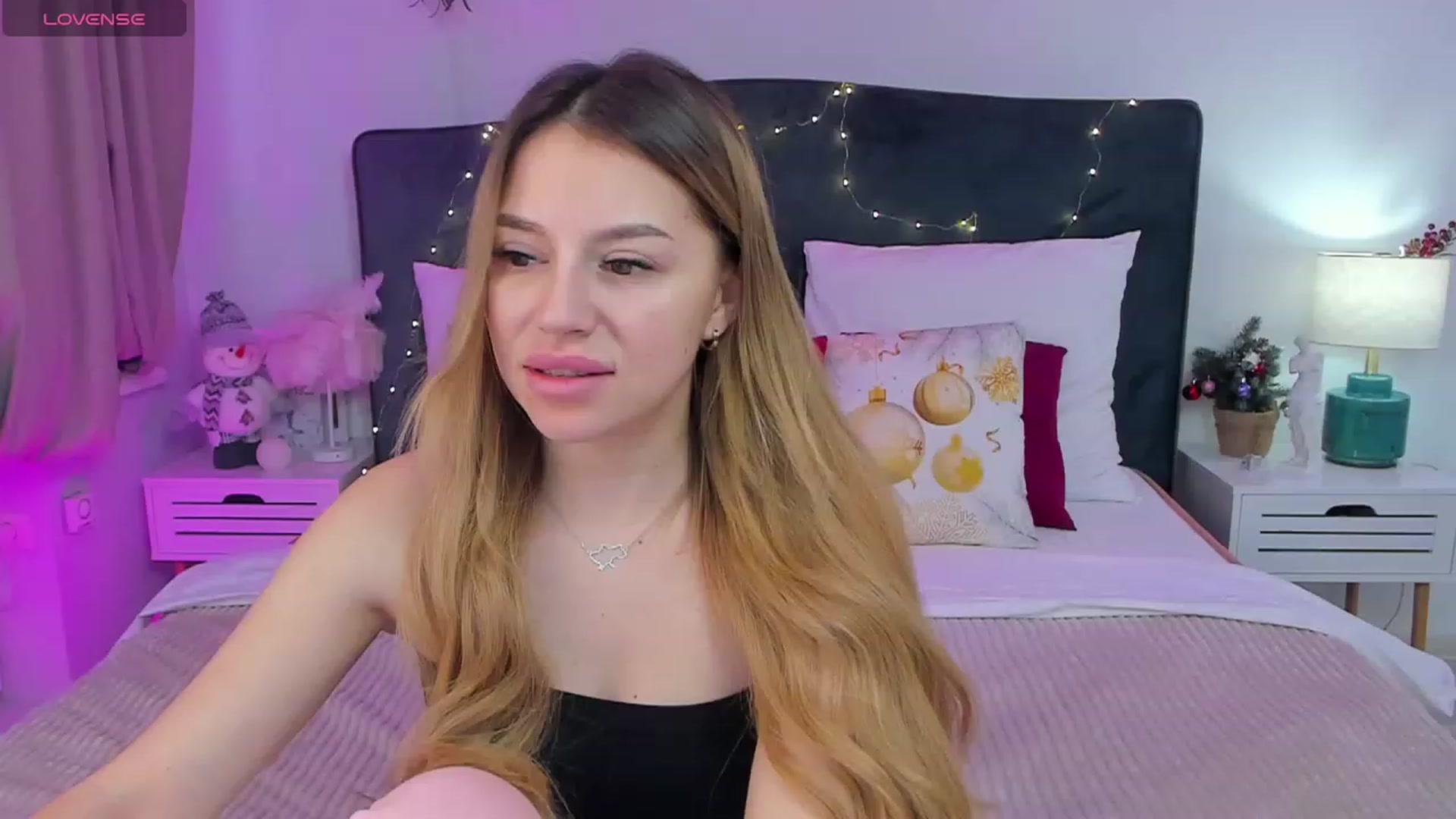 Gallery image thumbnail from SofiBloom's myfreecams stream on, 01/15/2024, 11:02 image 17 of 20