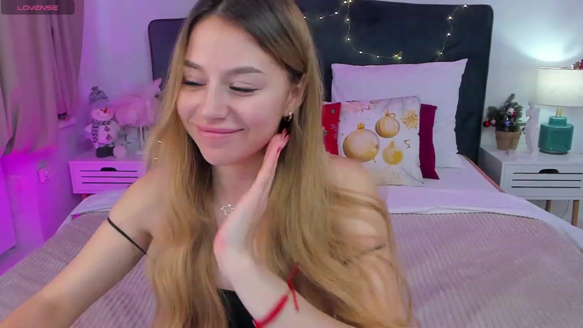 Gallery image thumbnail from SofiBloom's myfreecams stream on, 01/15/2024, 13:28 image 6 of 20