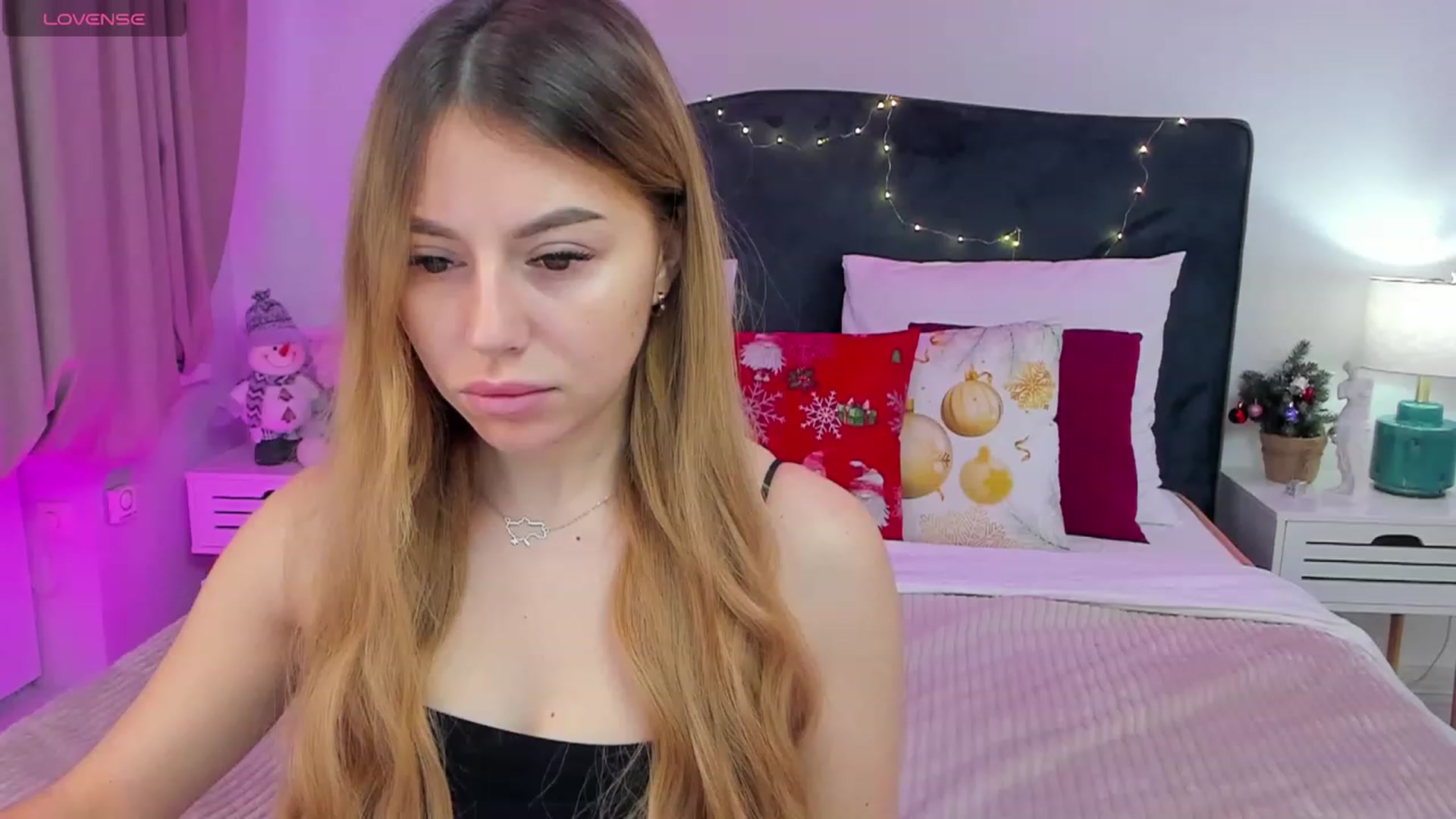 Gallery image thumbnail from SofiBloom's myfreecams stream on, 01/17/2024, 07:09 image 12 of 20