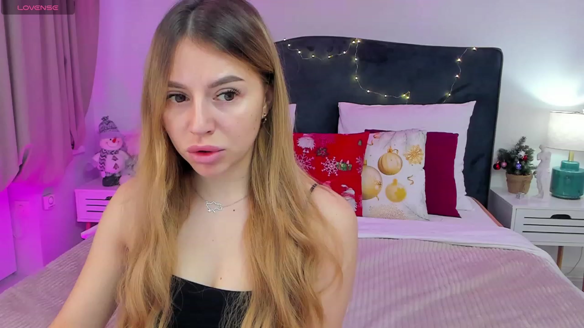 Gallery image thumbnail from SofiBloom's myfreecams stream on, 01/17/2024, 07:09 image 6 of 20