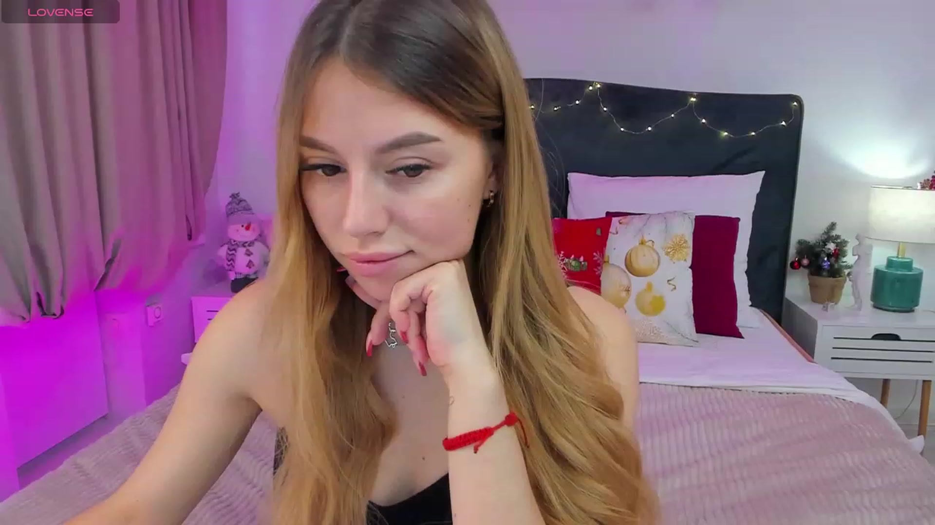 Gallery image thumbnail from SofiBloom's myfreecams stream on, 01/17/2024, 12:21 image 10 of 20