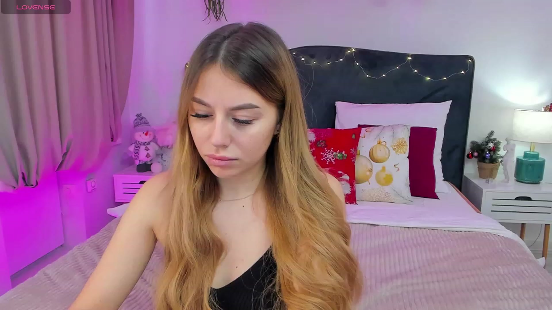 Gallery image thumbnail from SofiBloom's myfreecams stream on, 01/17/2024, 12:21 image 6 of 20