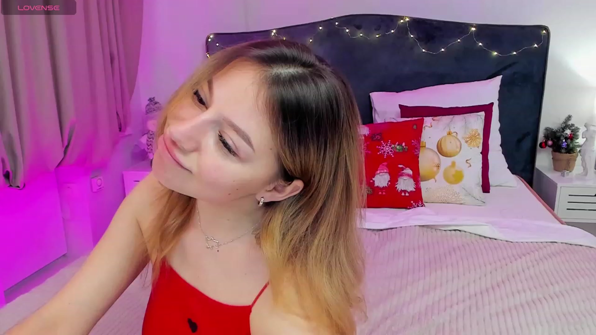 Gallery image thumbnail from SofiBloom's myfreecams stream on, 01/18/2024, 11:23 image 10 of 20