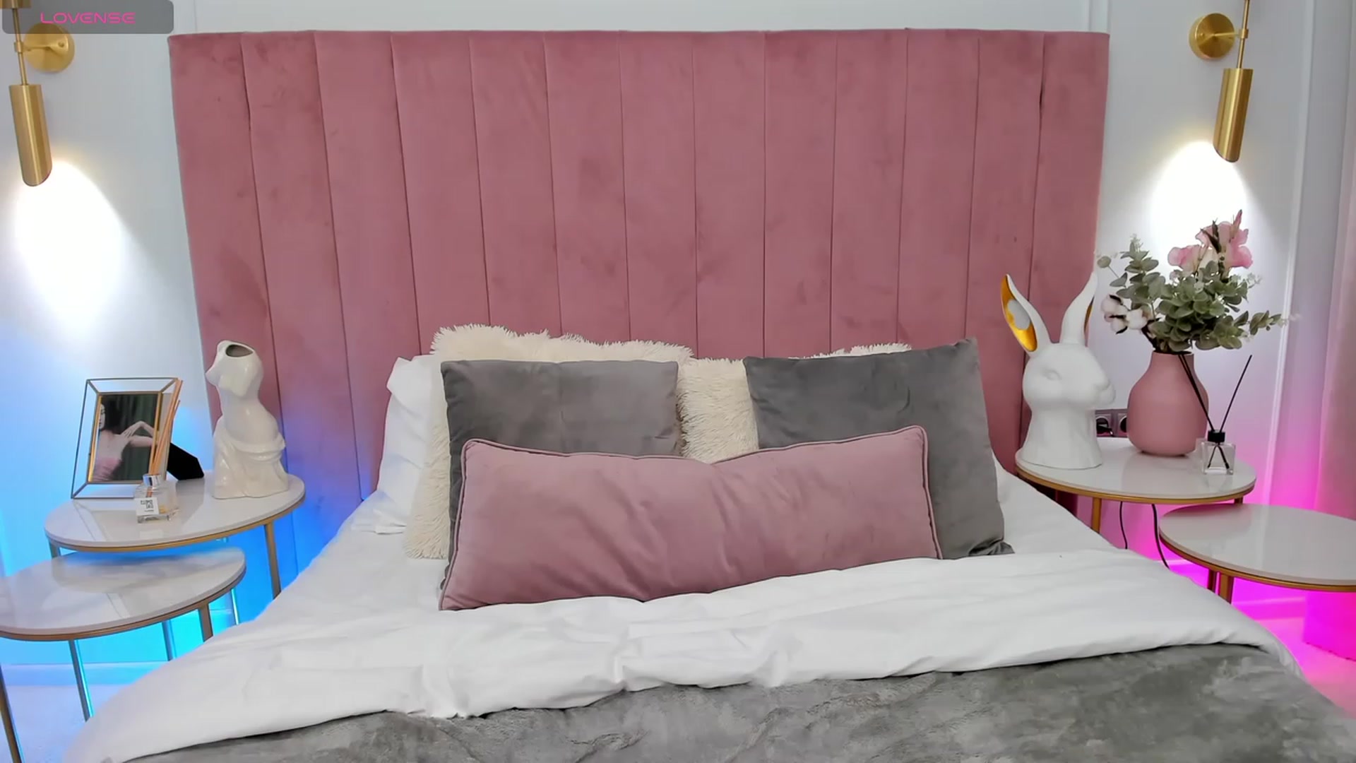 Gallery image thumbnail from SofiBloom's myfreecams stream on, 01/28/2024, 13:43 image 6 of 20