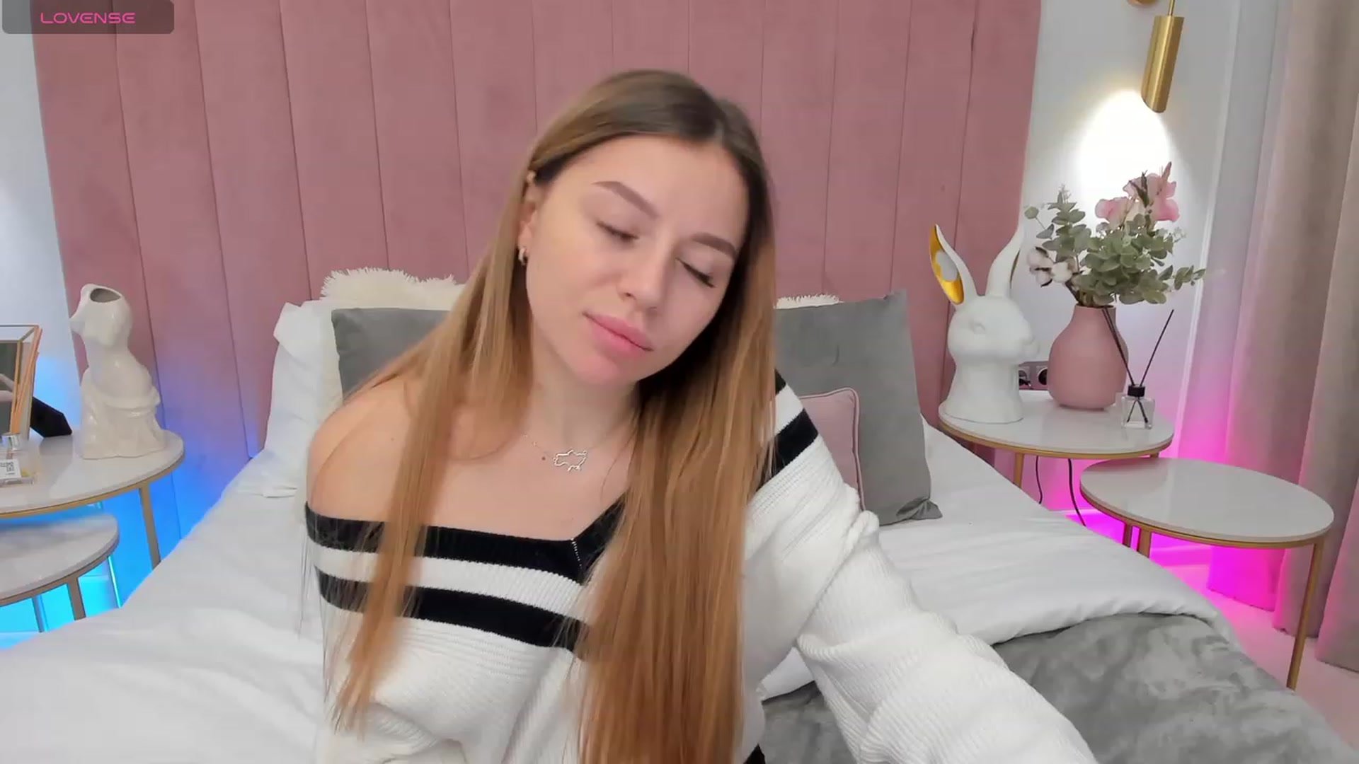 Gallery image thumbnail from SofiBloom's myfreecams stream on, 01/28/2024, 14:57 image 15 of 20