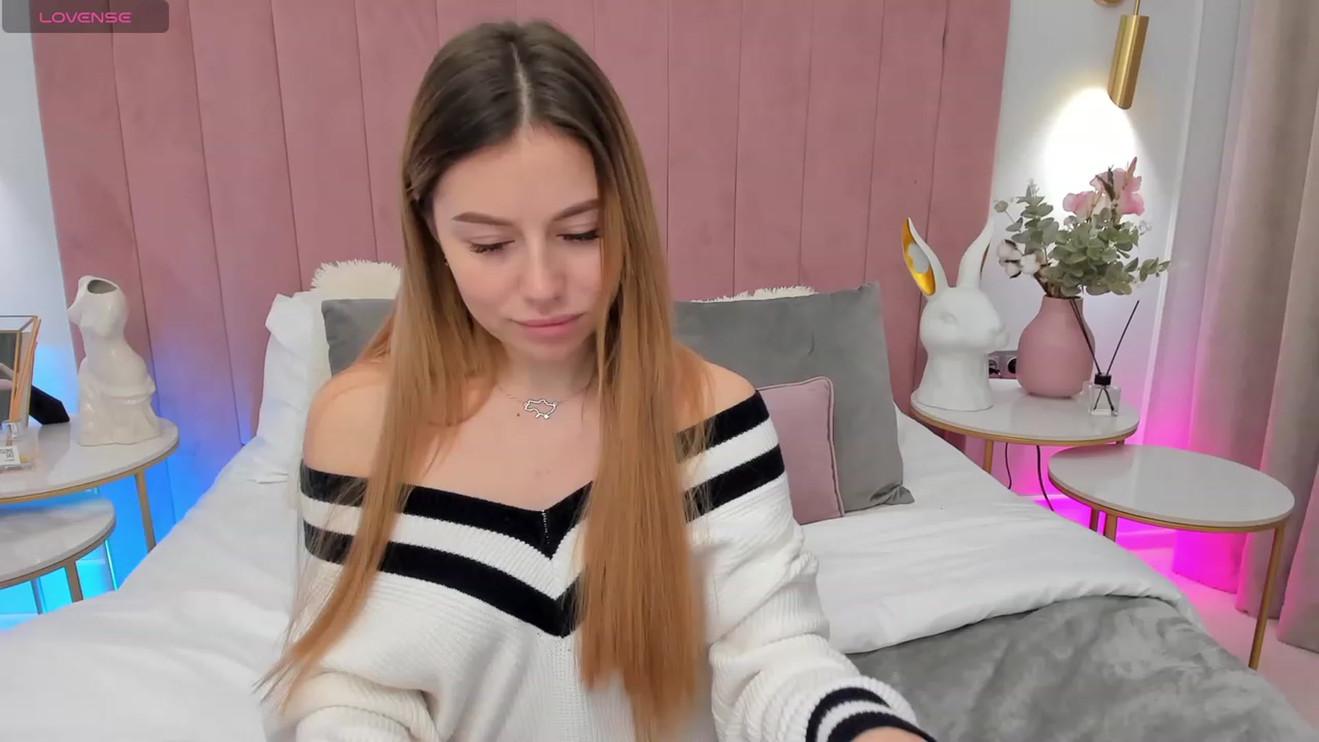 Gallery image thumbnail from SofiBloom's myfreecams stream on, 01/28/2024, 14:57 image 14 of 20