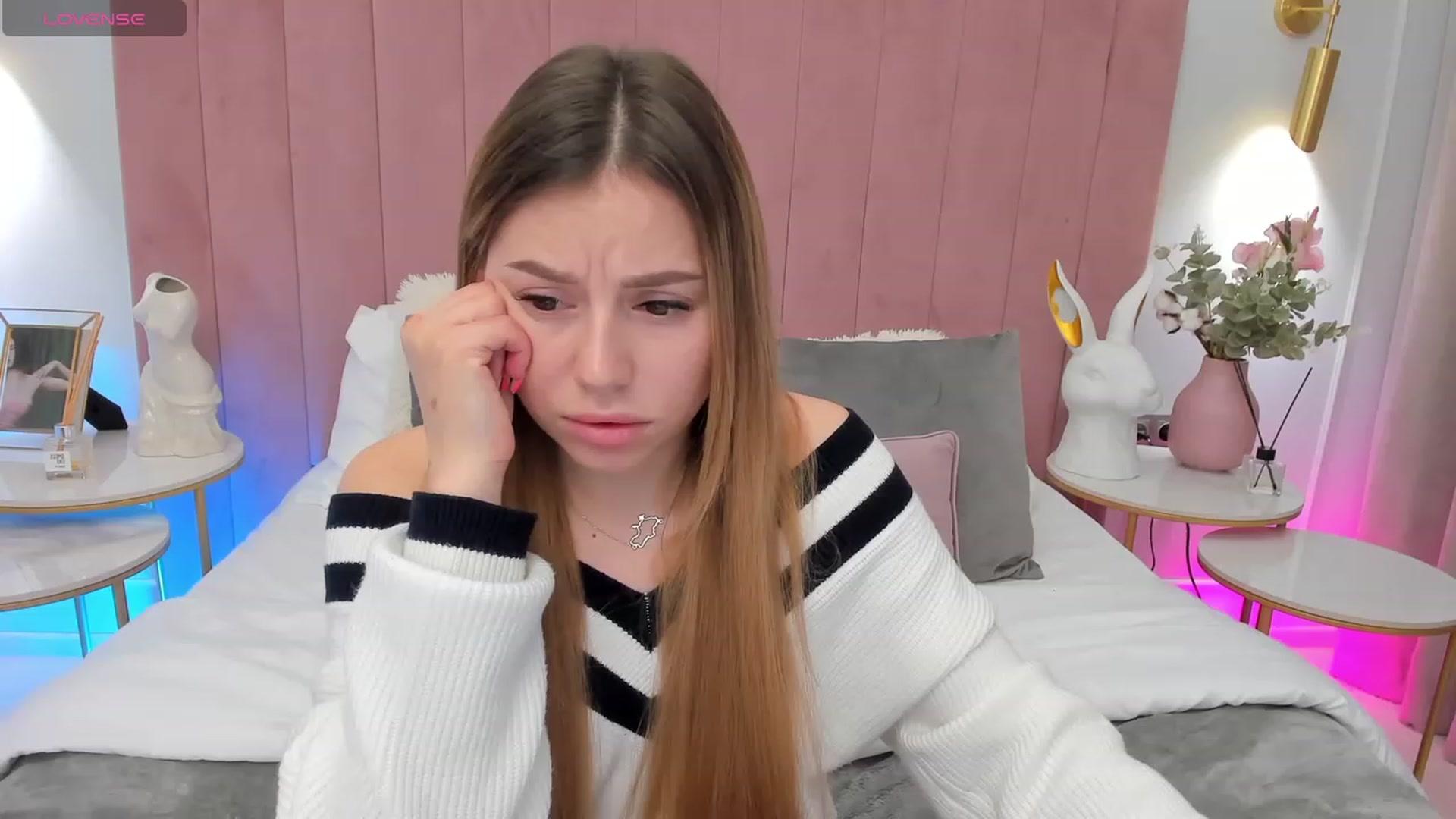 Gallery image thumbnail from SofiBloom's myfreecams stream on, 01/28/2024, 17:13 image 10 of 20