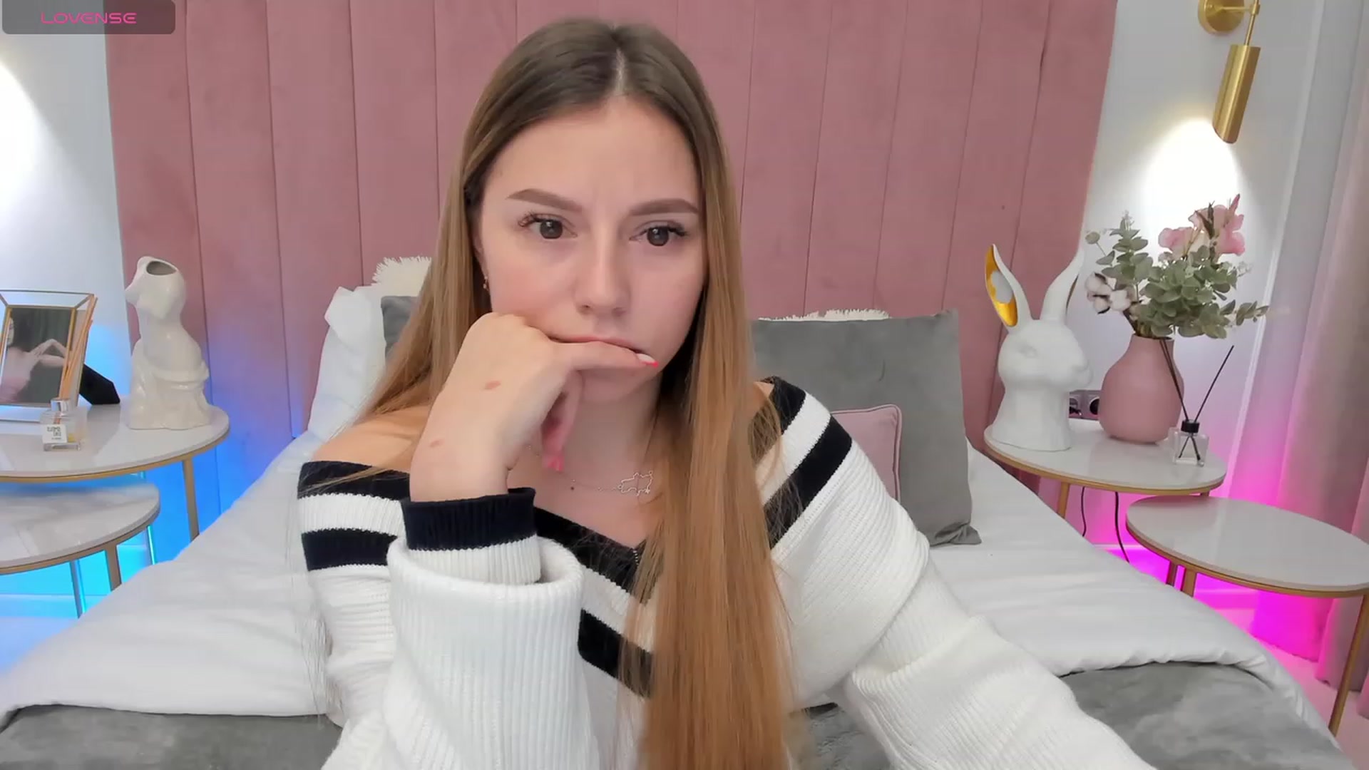 Gallery image thumbnail from SofiBloom's myfreecams stream on, 01/28/2024, 17:13 image 20 of 20