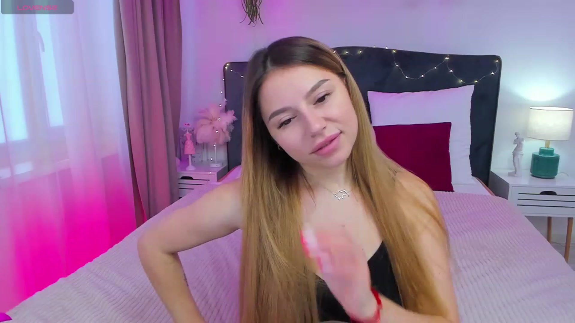 Gallery image thumbnail from SofiBloom's myfreecams stream on, 01/29/2024, 09:49 image 20 of 20
