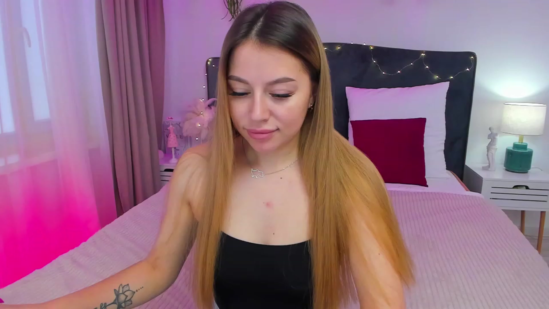 Gallery image thumbnail from SofiBloom's myfreecams stream on, 01/30/2024, 10:57 image 19 of 20