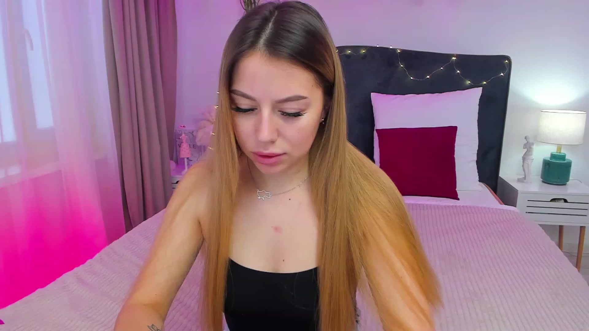 Gallery image thumbnail from SofiBloom's myfreecams stream on, 01/30/2024, 10:57 image 18 of 20
