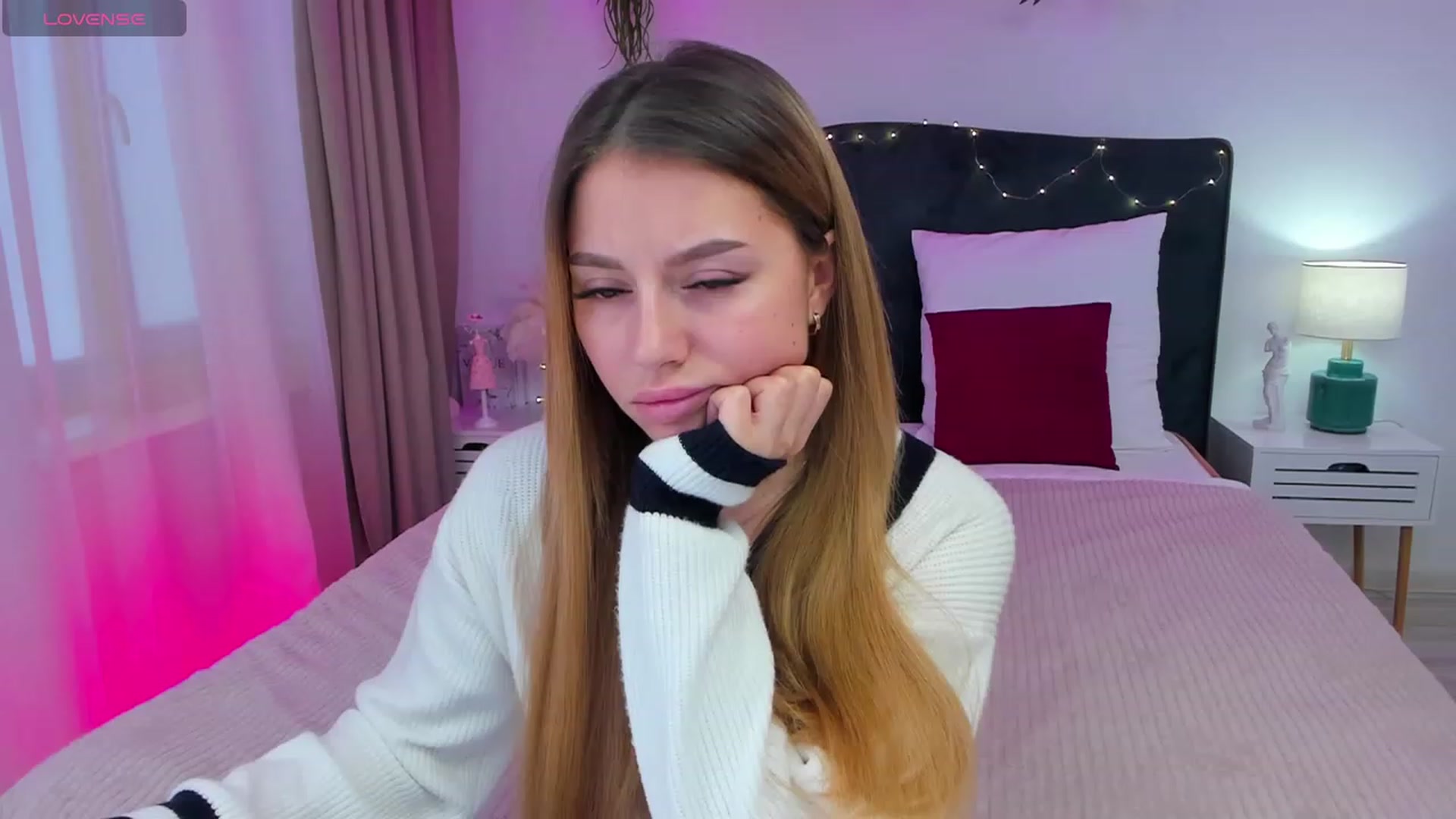 Gallery image thumbnail from SofiBloom's myfreecams stream on, 01/30/2024, 13:11 image 17 of 20