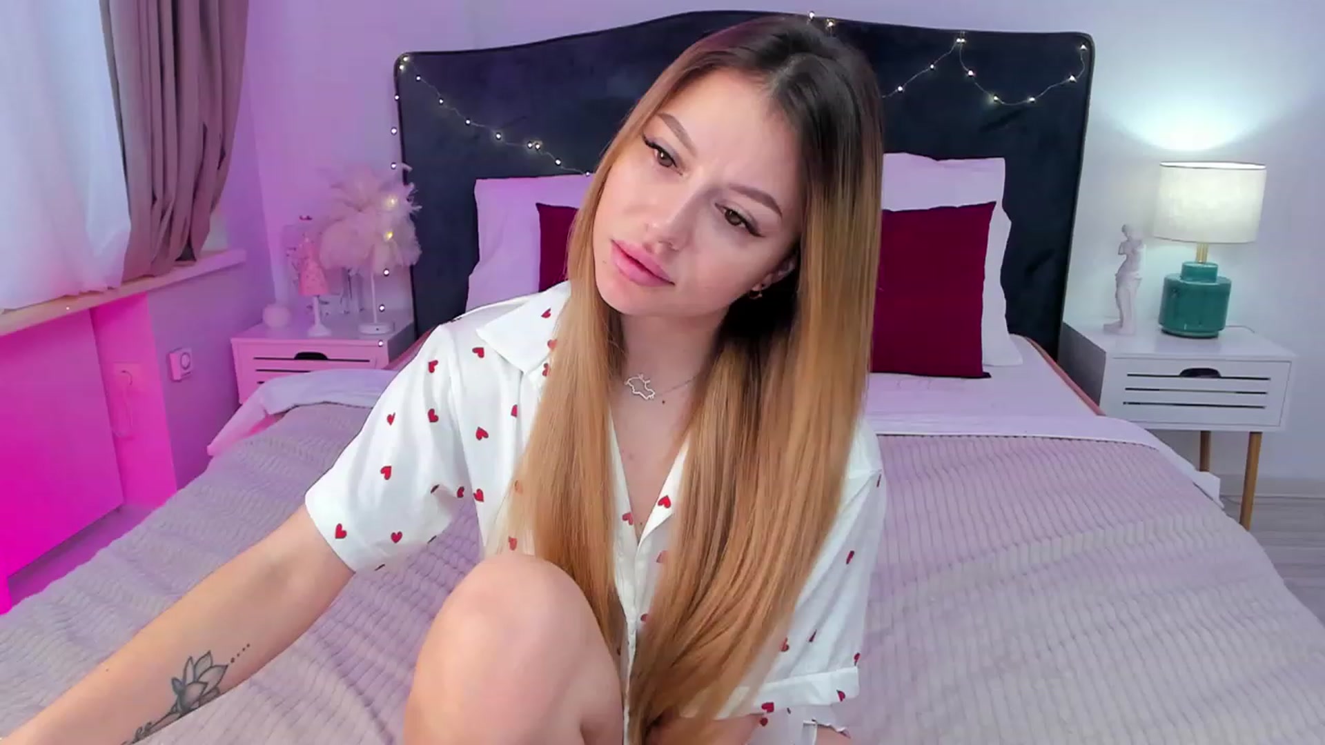 Gallery image thumbnail from SofiBloom's myfreecams stream on, 02/01/2024, 11:51 image 7 of 20