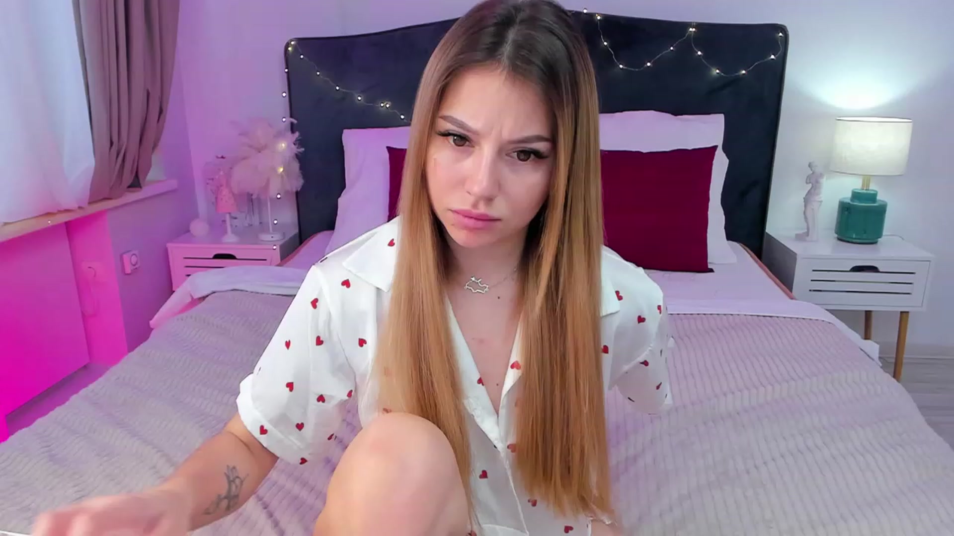 Gallery image thumbnail from SofiBloom's myfreecams stream on, 02/01/2024, 11:51 image 6 of 20
