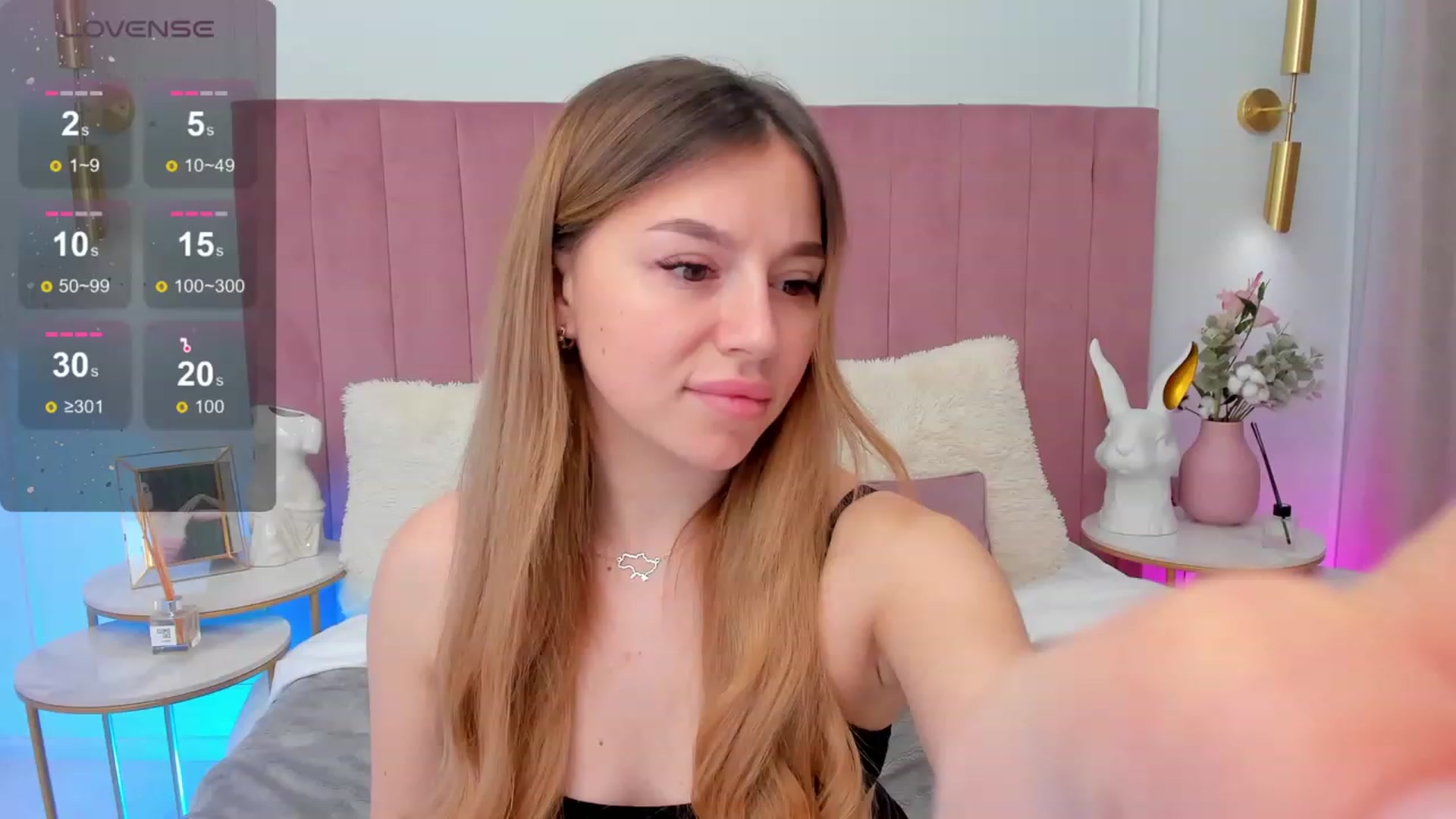 Gallery image thumbnail from SofiBloom's myfreecams stream on, 02/04/2024, 17:01 image 2 of 20