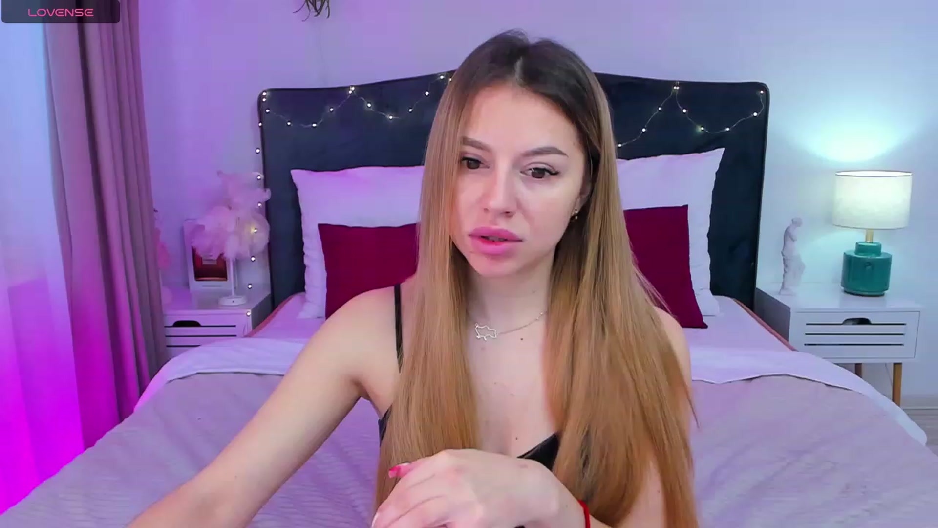 Gallery image thumbnail from SofiBloom's myfreecams stream on, 02/07/2024, 09:16 image 4 of 20
