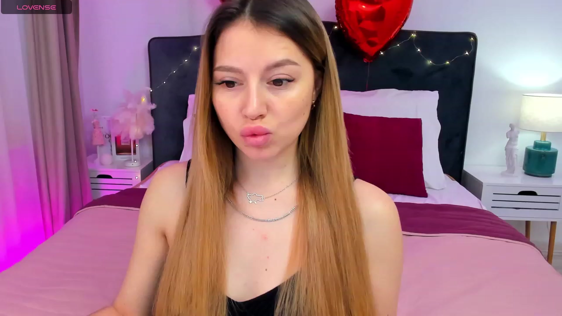 Gallery image thumbnail from SofiBloom's myfreecams stream on, 02/15/2024, 09:39 image 16 of 20