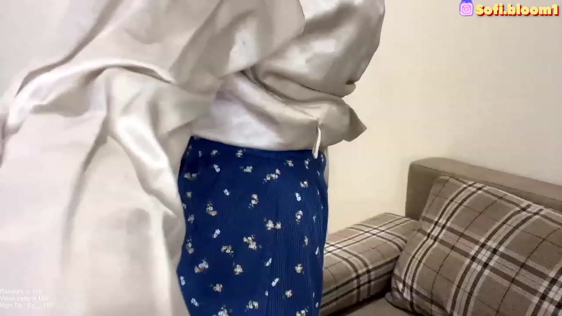 Gallery image thumbnail from SofiBloom111's myfreecams stream on, 11/23/2023, 22:59 image 16 of 20