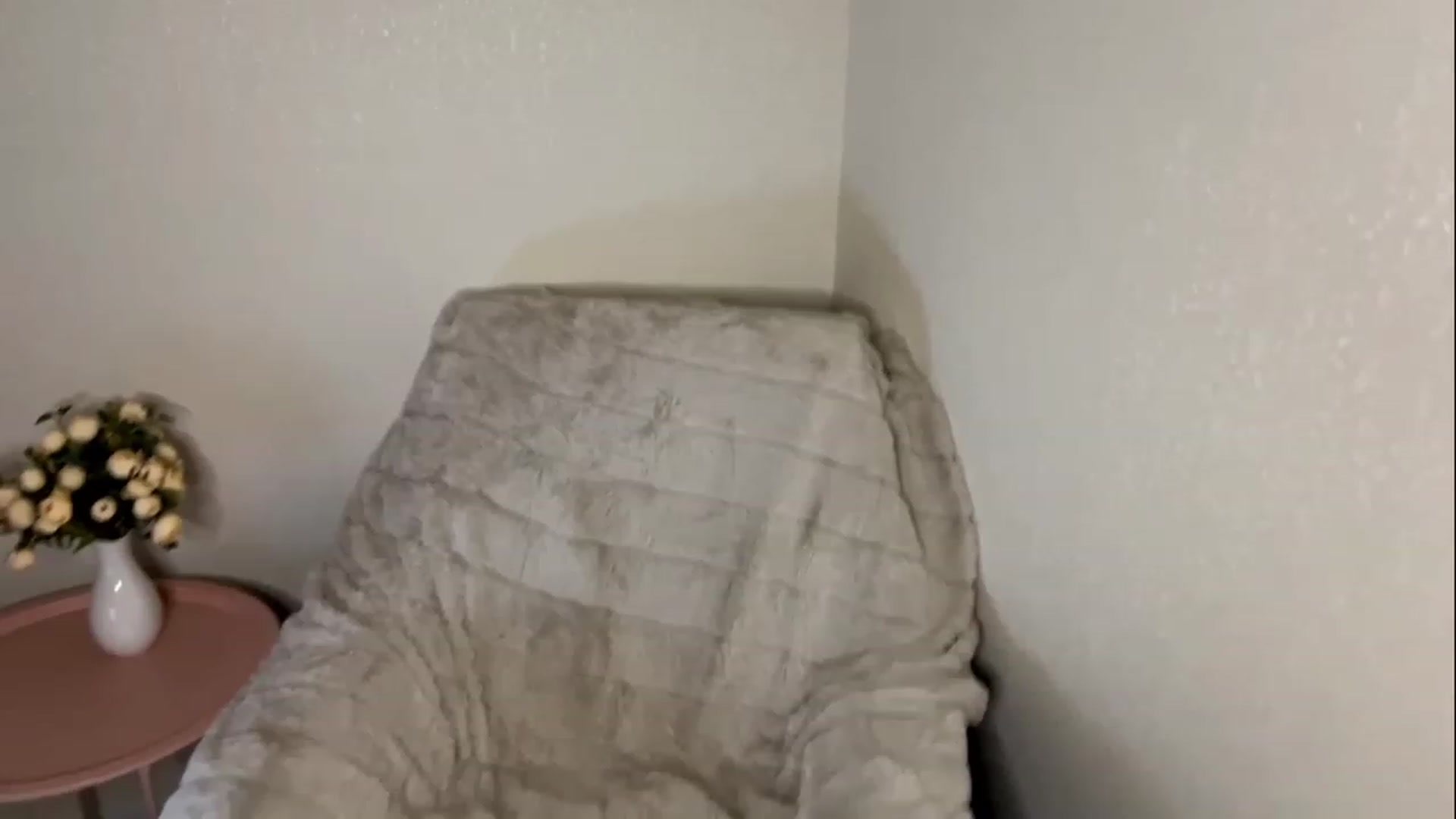 Gallery image thumbnail from SofiBloom111's myfreecams stream on, 12/21/2023, 24:52 image 20 of 20