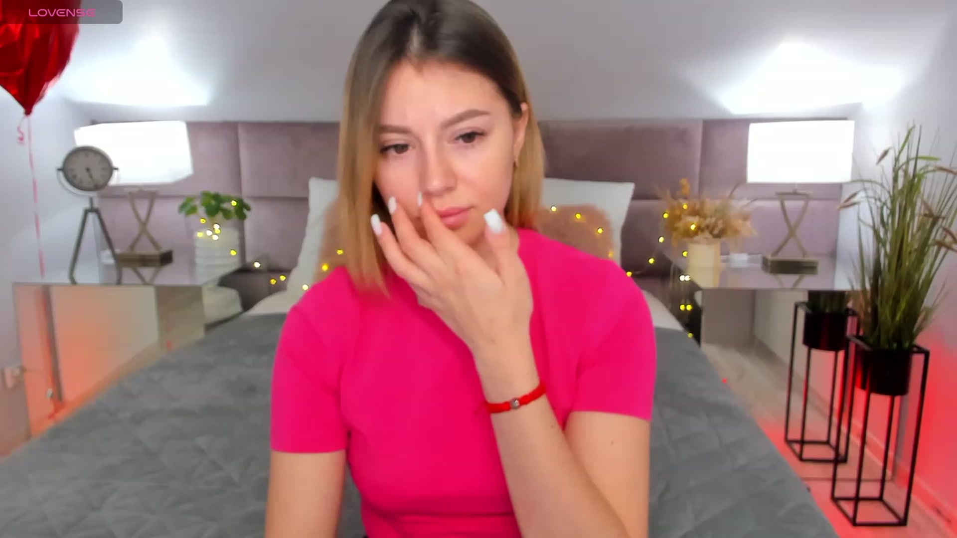 Gallery image thumbnail from SofiBlooom's myfreecams stream on, 03/10/2024, 15:42 image 3 of 20