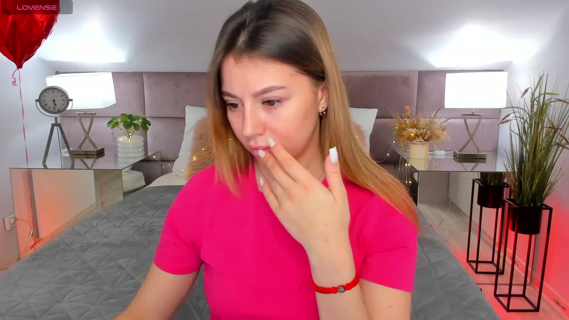 Gallery image thumbnail from SofiBlooom's myfreecams stream on, 03/10/2024, 15:42 image 8 of 20