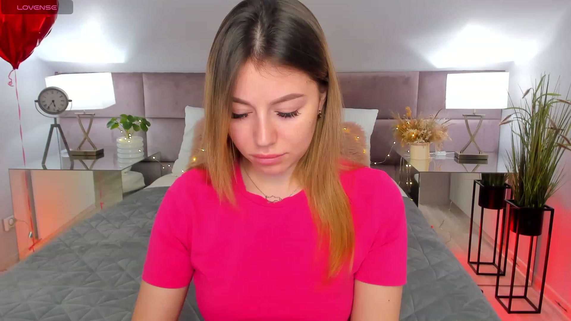 Gallery image thumbnail from SofiBlooom's myfreecams stream on, 03/10/2024, 15:42 image 16 of 20