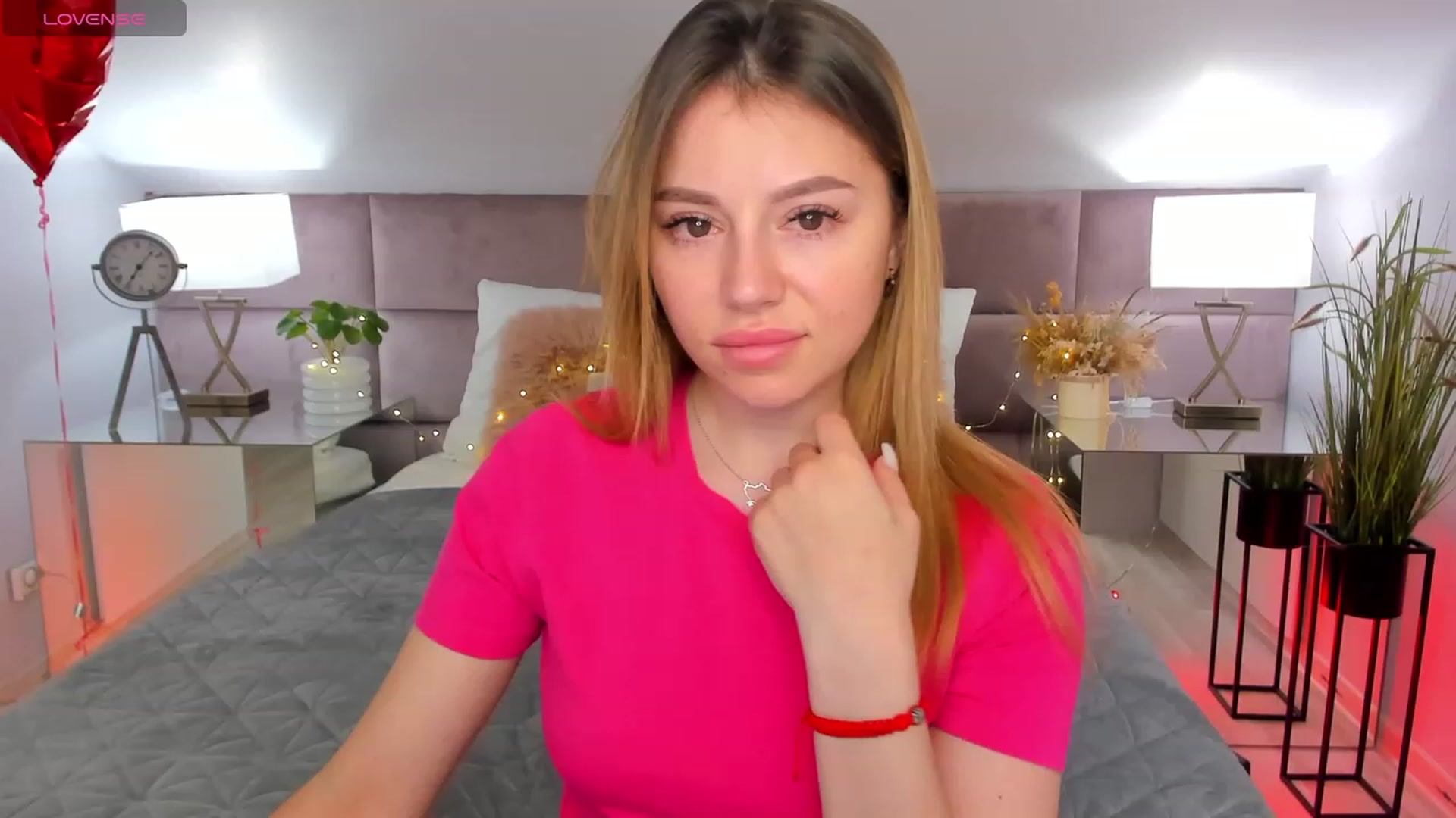 Gallery image thumbnail from SofiBlooom's myfreecams stream on, 03/10/2024, 17:56 image 1 of 20