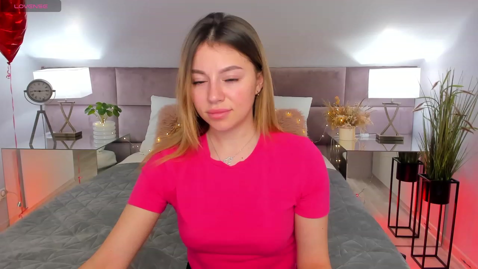 Gallery image thumbnail from SofiBlooom's myfreecams stream on, 03/10/2024, 19:58 image 3 of 20