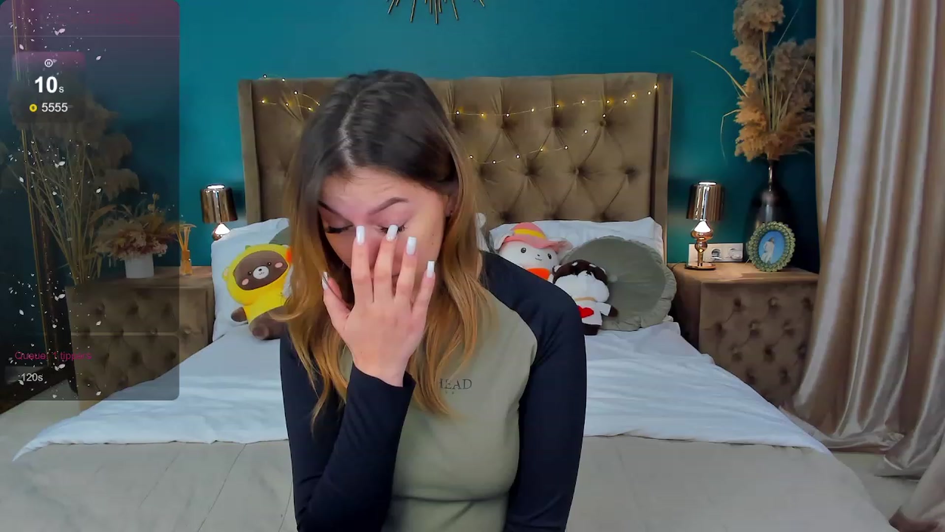 Gallery image thumbnail from SofiBlooom's myfreecams stream on, 03/13/2024, 10:32 image 1 of 20