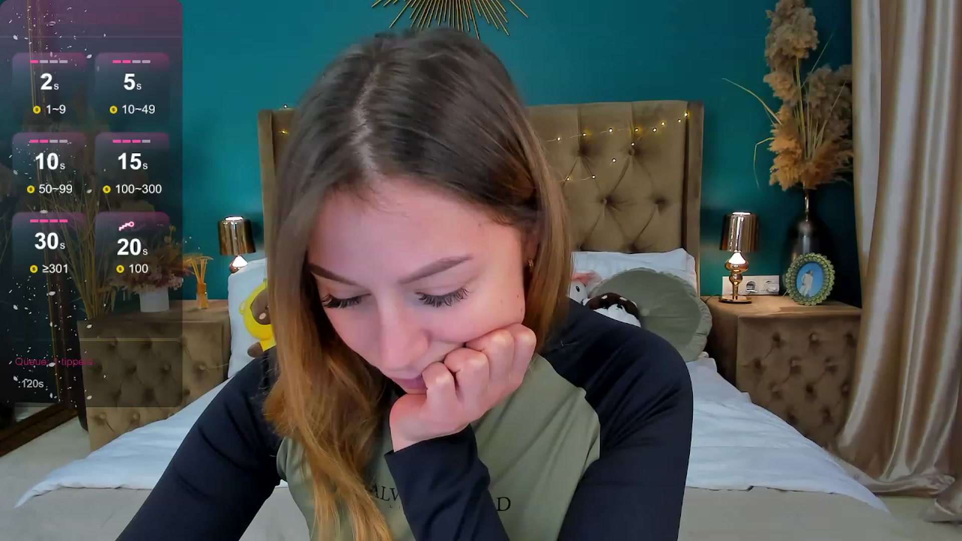 Gallery image thumbnail from SofiBlooom's myfreecams stream on, 03/13/2024, 11:27 image 10 of 20