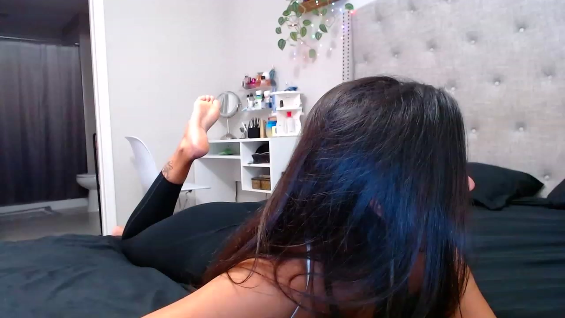Gallery image thumbnail from SofiDiamond_'s myfreecams stream on, 11/15/2022, 19:21 image 7 of 20