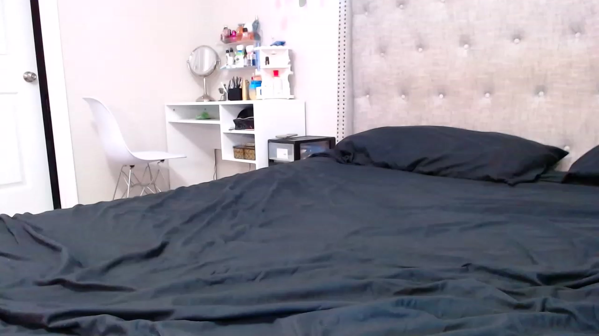 Gallery image thumbnail from SofiDiamond_'s myfreecams stream on, 11/15/2022, 21:57 image 6 of 20