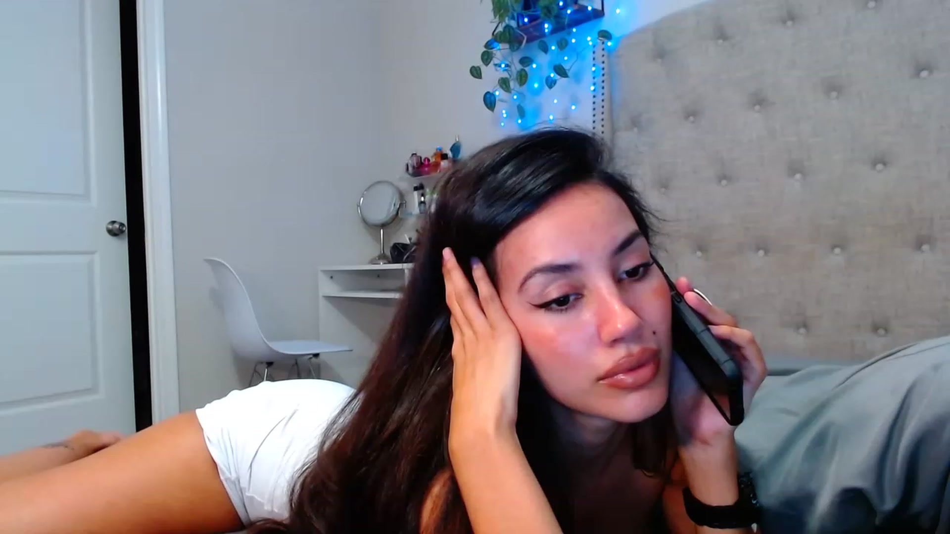 Gallery image thumbnail from SofiDiamond_'s myfreecams stream on, 11/23/2022, 22:09 image 13 of 20
