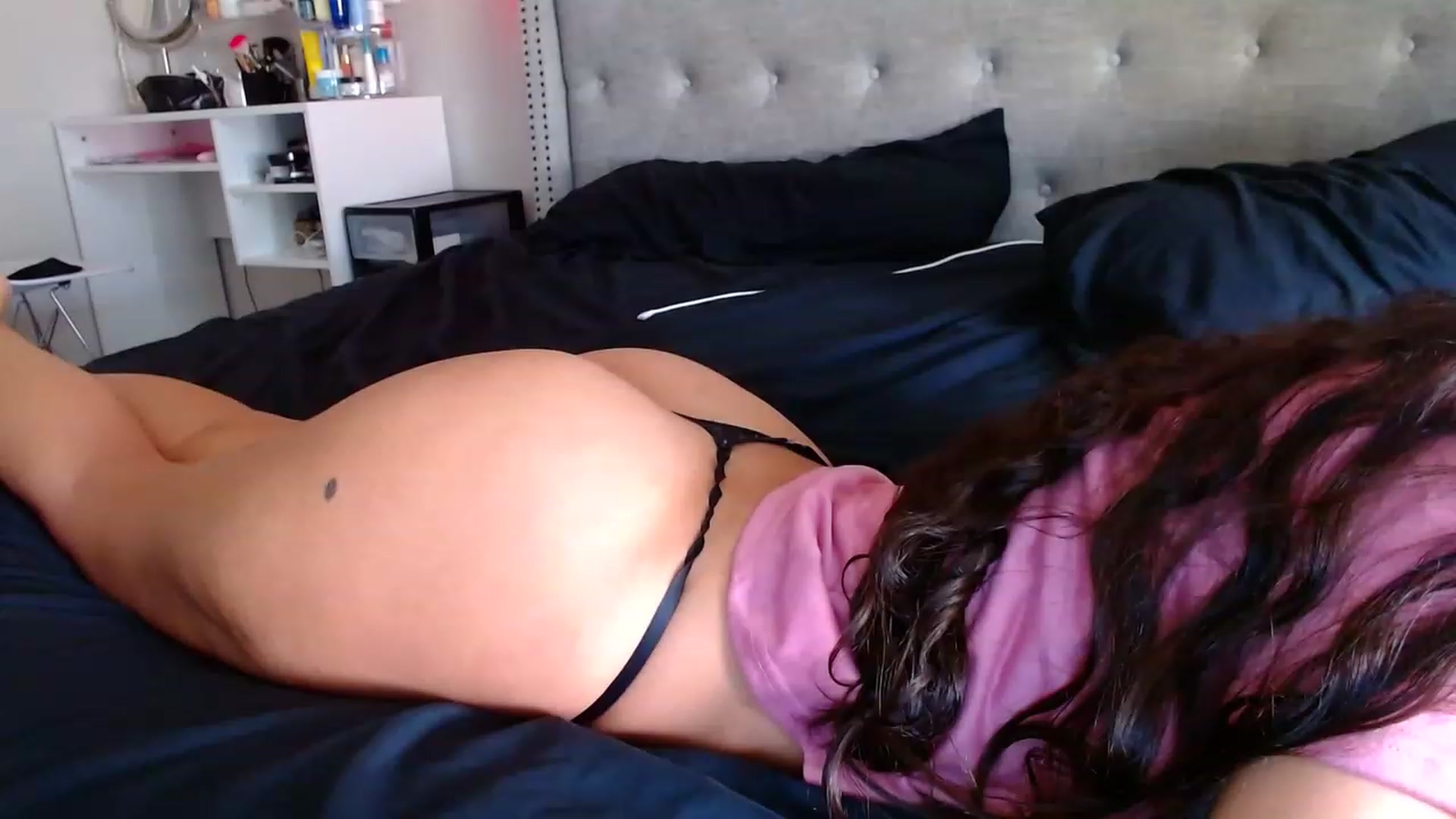Gallery image thumbnail from SofiDiamond_'s myfreecams stream on, 05/23/2023, 19:00 image 8 of 20