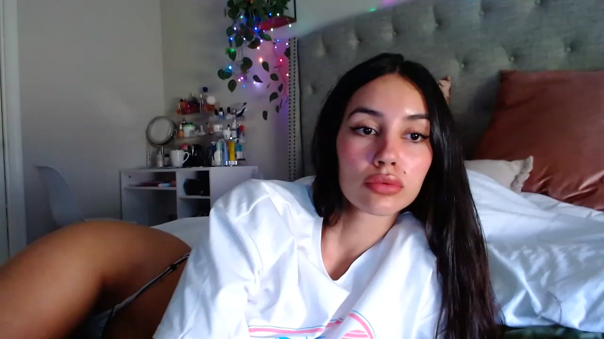 Gallery image thumbnail from SofiDiamond_'s myfreecams stream on, 07/07/2023, 17:13 image 4 of 20