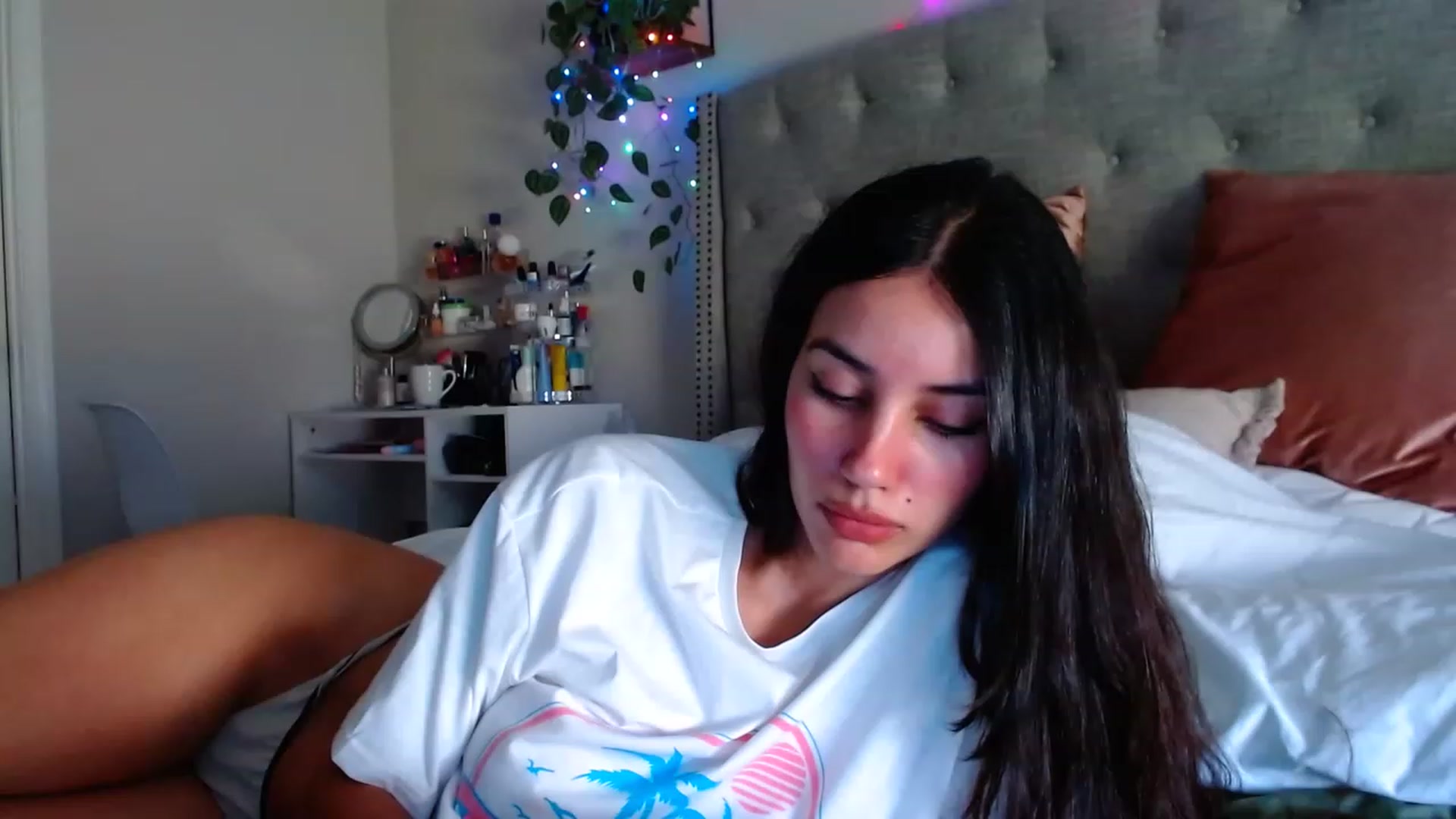 Gallery image thumbnail from SofiDiamond_'s myfreecams stream on, 07/07/2023, 17:13 image 6 of 20