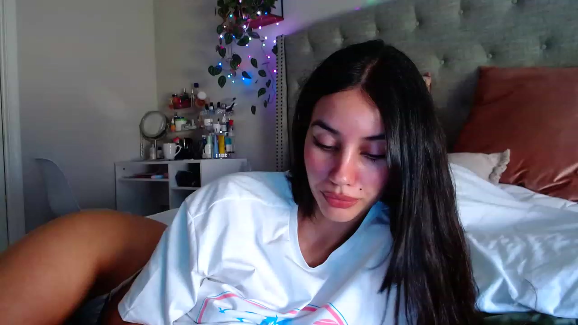 Gallery image thumbnail from SofiDiamond_'s myfreecams stream on, 07/07/2023, 17:13 image 5 of 20