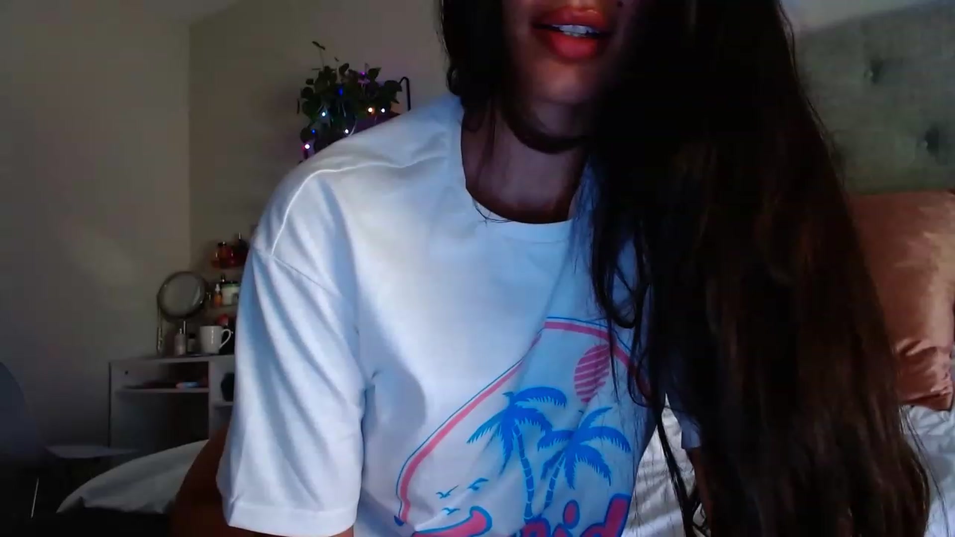 Gallery image thumbnail from SofiDiamond_'s myfreecams stream on, 07/07/2023, 17:13 image 18 of 20