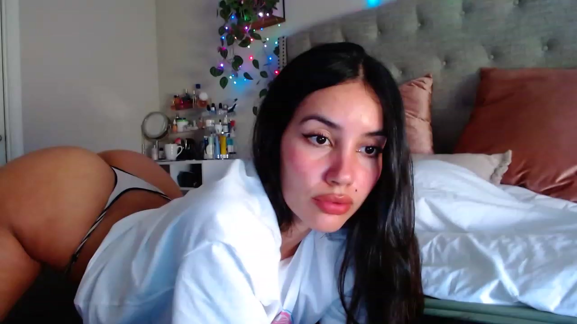 Gallery image thumbnail from SofiDiamond_'s myfreecams stream on, 07/07/2023, 17:13 image 10 of 20