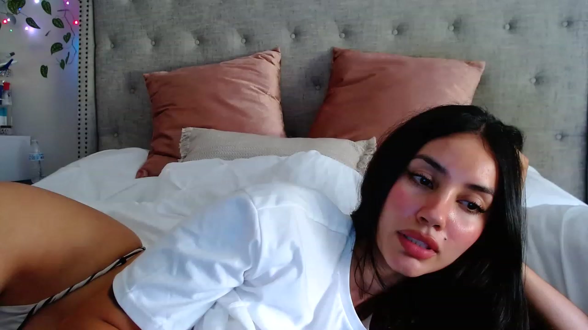 Gallery image thumbnail from SofiDiamond_'s myfreecams stream on, 07/07/2023, 18:47 image 20 of 20