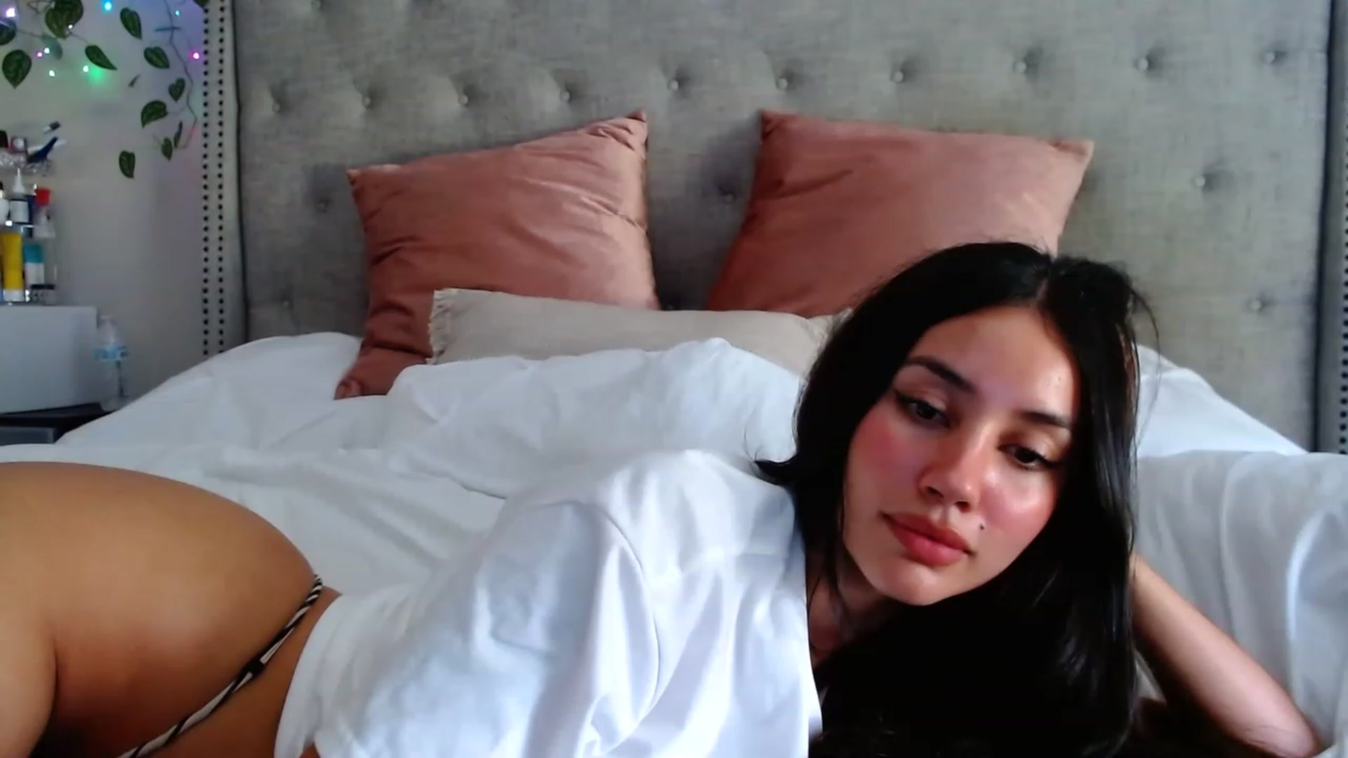 Gallery image thumbnail from SofiDiamond_'s myfreecams stream on, 07/07/2023, 18:47 image 19 of 20