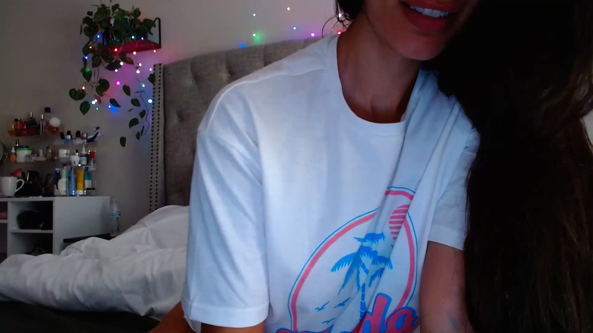 Gallery image thumbnail from SofiDiamond_'s myfreecams stream on, 07/07/2023, 20:35 image 17 of 20