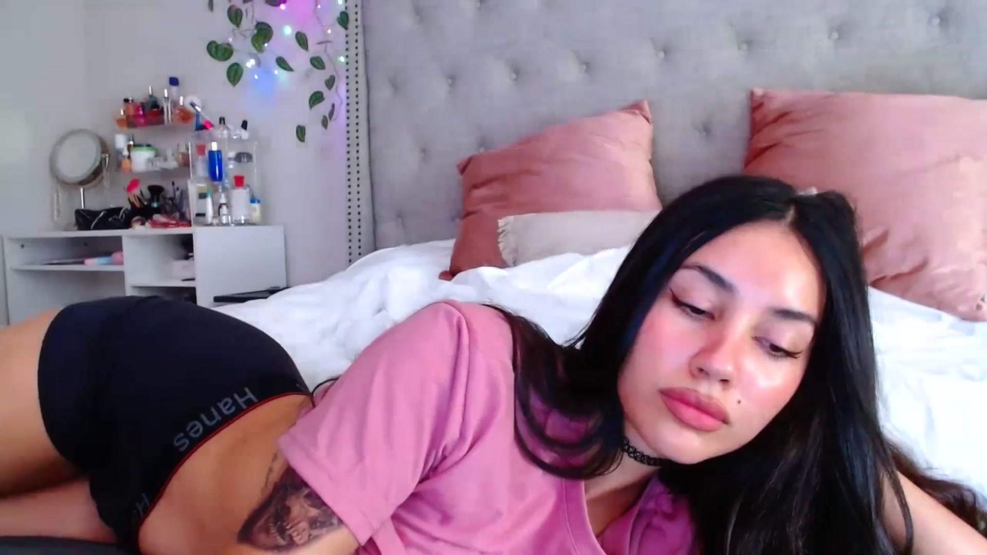 Gallery image thumbnail from SofiDiamond_'s myfreecams stream on, 07/08/2023, 20:16 image 20 of 20