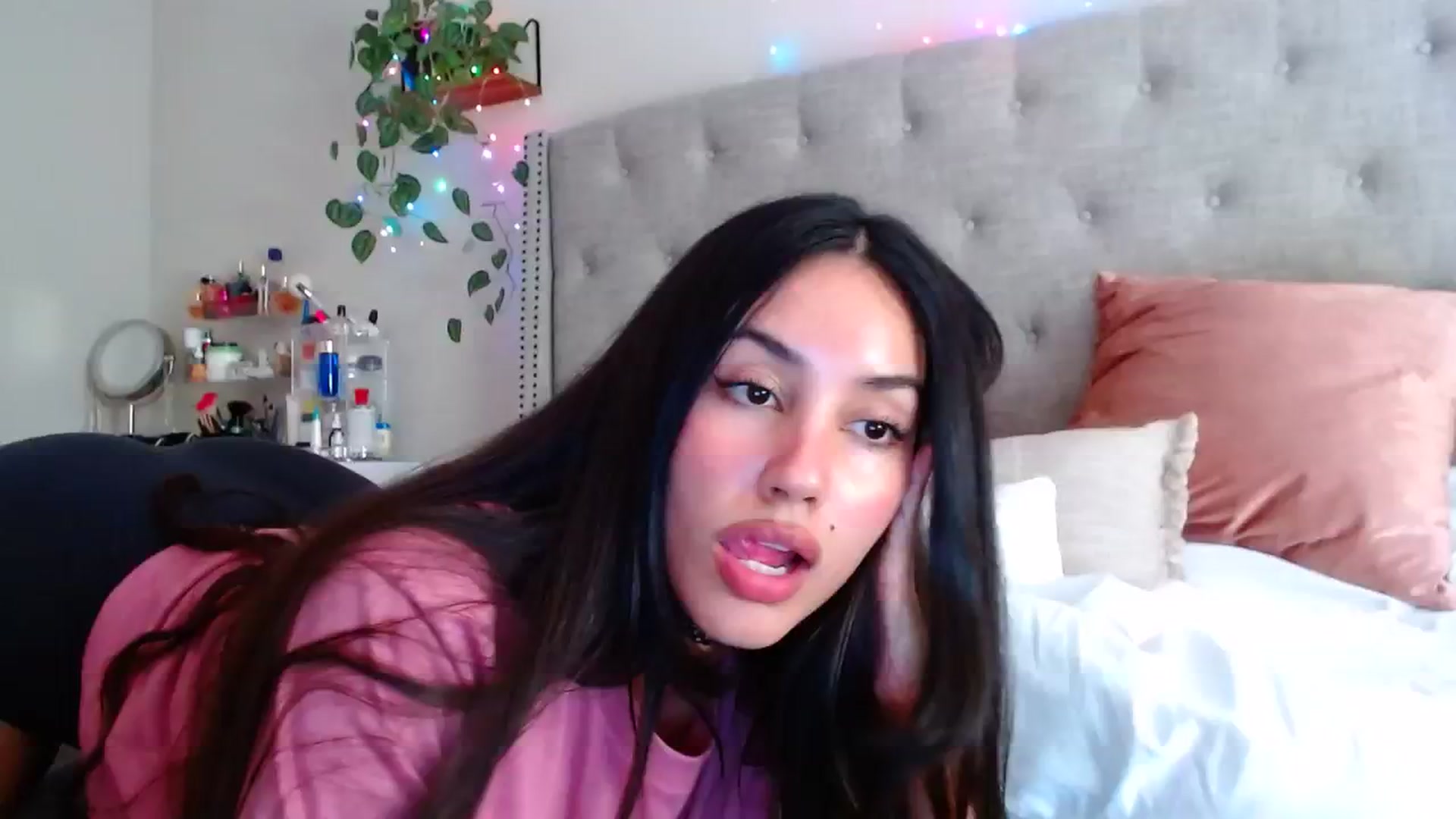 Gallery image thumbnail from SofiDiamond_'s myfreecams stream on, 07/08/2023, 20:16 image 14 of 20