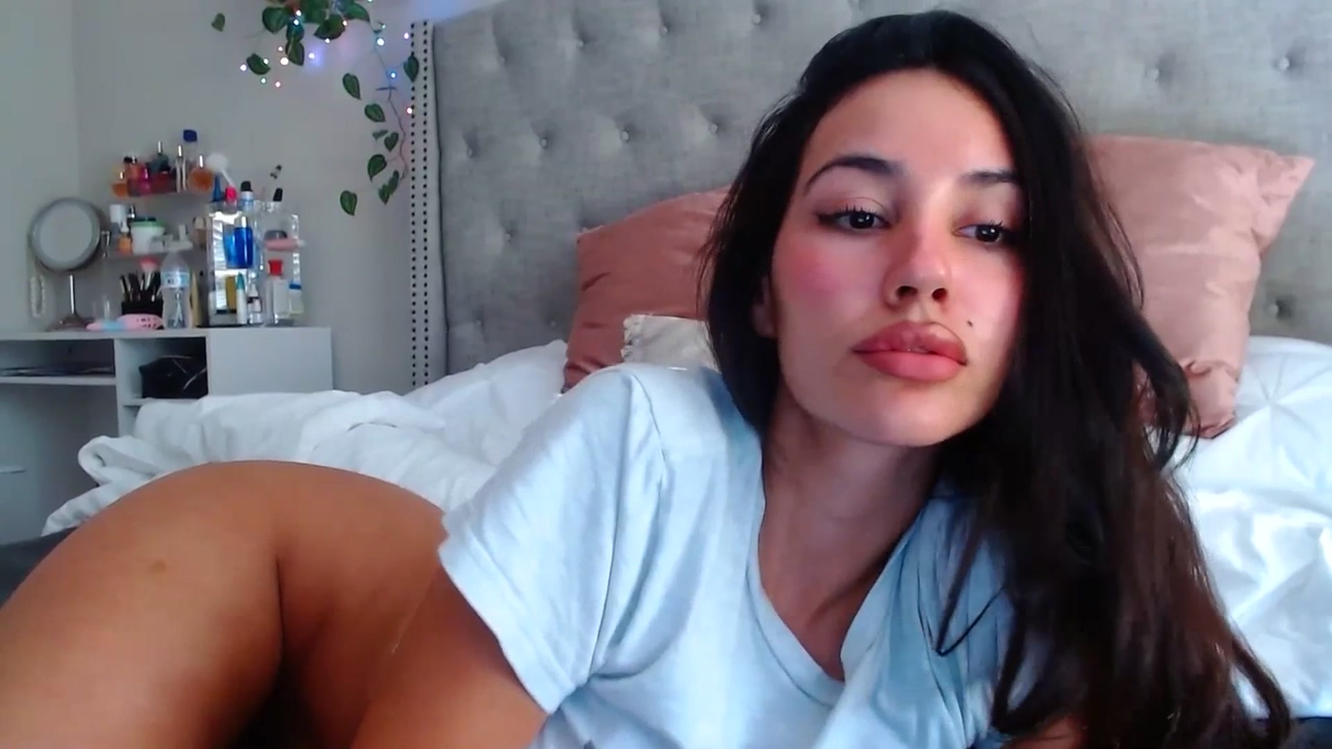 Gallery image thumbnail from SofiDiamond_'s myfreecams stream on, 07/12/2023, 21:40 image 10 of 20